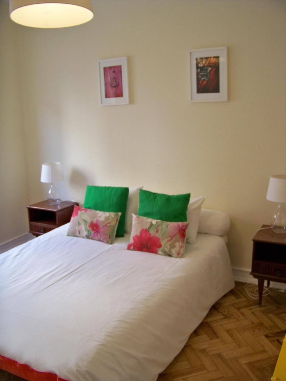 Almirante 1 Four Bedrooms Lisbon Exterior photo