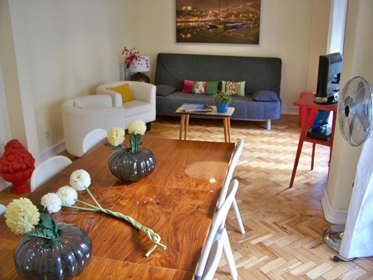 Almirante 1 Four Bedrooms Lisbon Exterior photo
